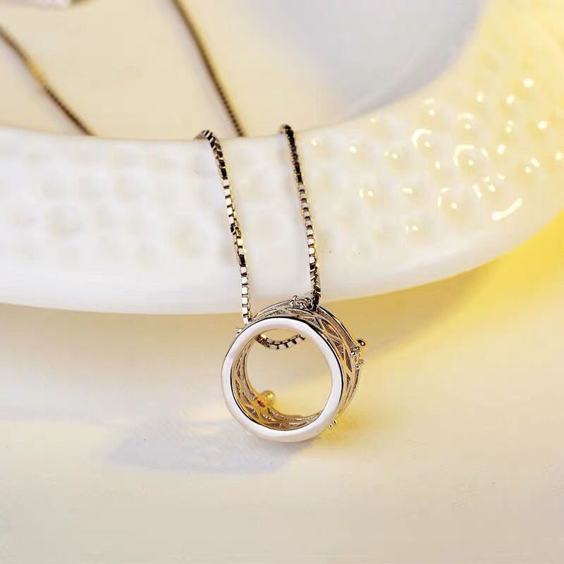 Crown silver plated necklace