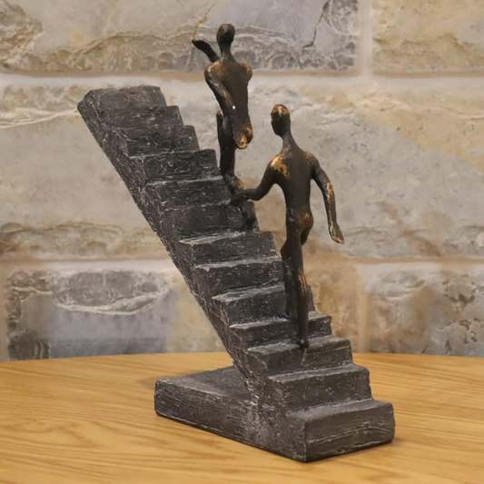 Statue- פסל עולים לפיסגה עם הקדשה אישית