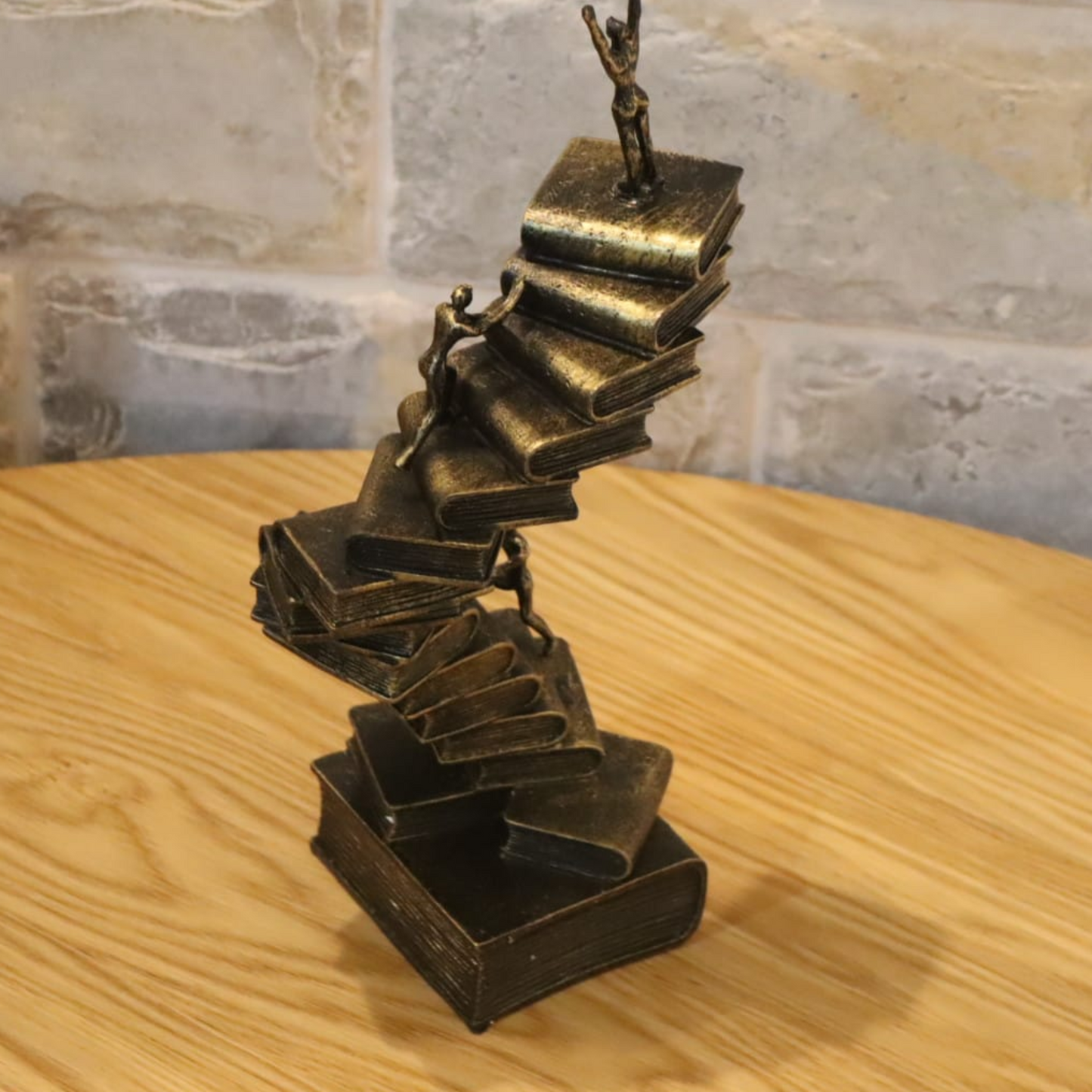 Statue- פסל יגעת ומצאת- עם הקדשה אישית